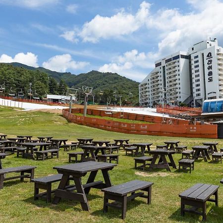 Bears Town Hotel Pocheon Exterior photo