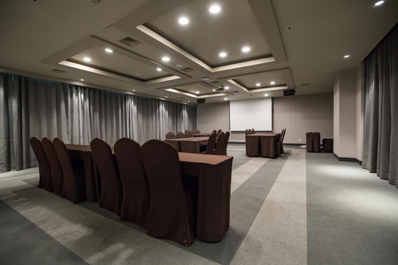 Bears Town Hotel Pocheon Exterior photo